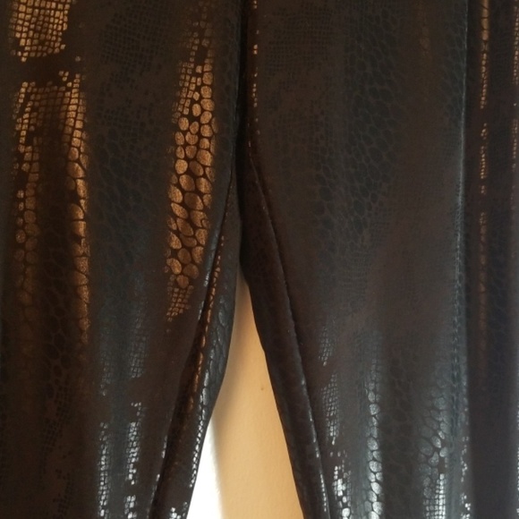 Express Snake Design Pants - Picture 5 of 7